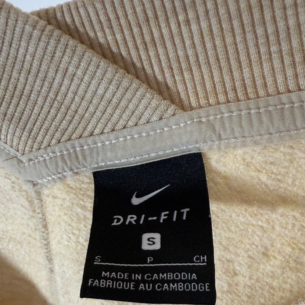 Nike Cream V-Neck Sweater Women’s Size S - Picture 2 of 10